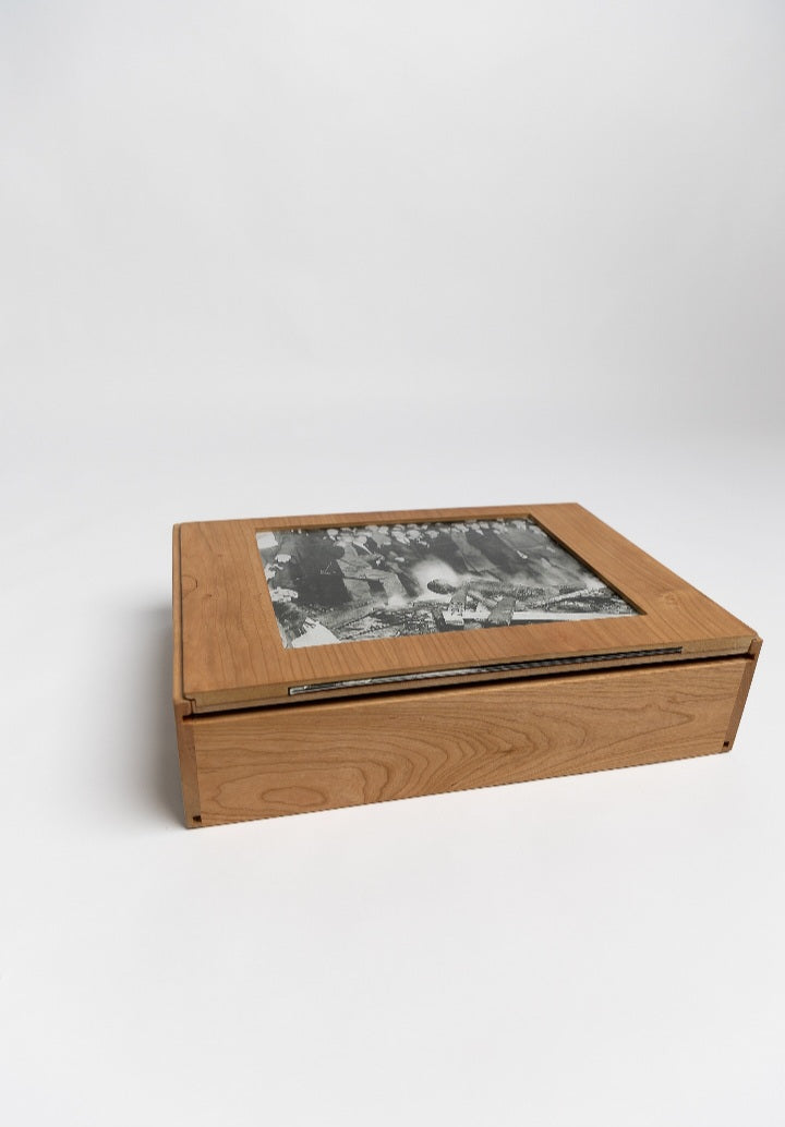 2 Live in O-Ma-Haw; Lyvv in Omaha Display Box
